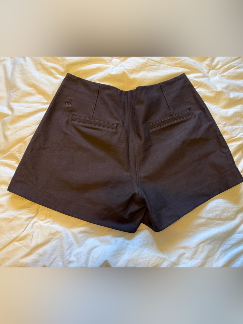 Lululemon High-Rise Brown Women's Tailored Shorts - Picture 3 of 3
